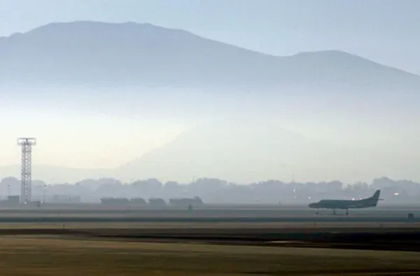 Airports in US West Dealing With Jet Fuel Shortage